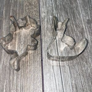 2 Vtg Cat Cake Cookie Cutters Metal Tin Baking Holidays Halloween Cat Lovers